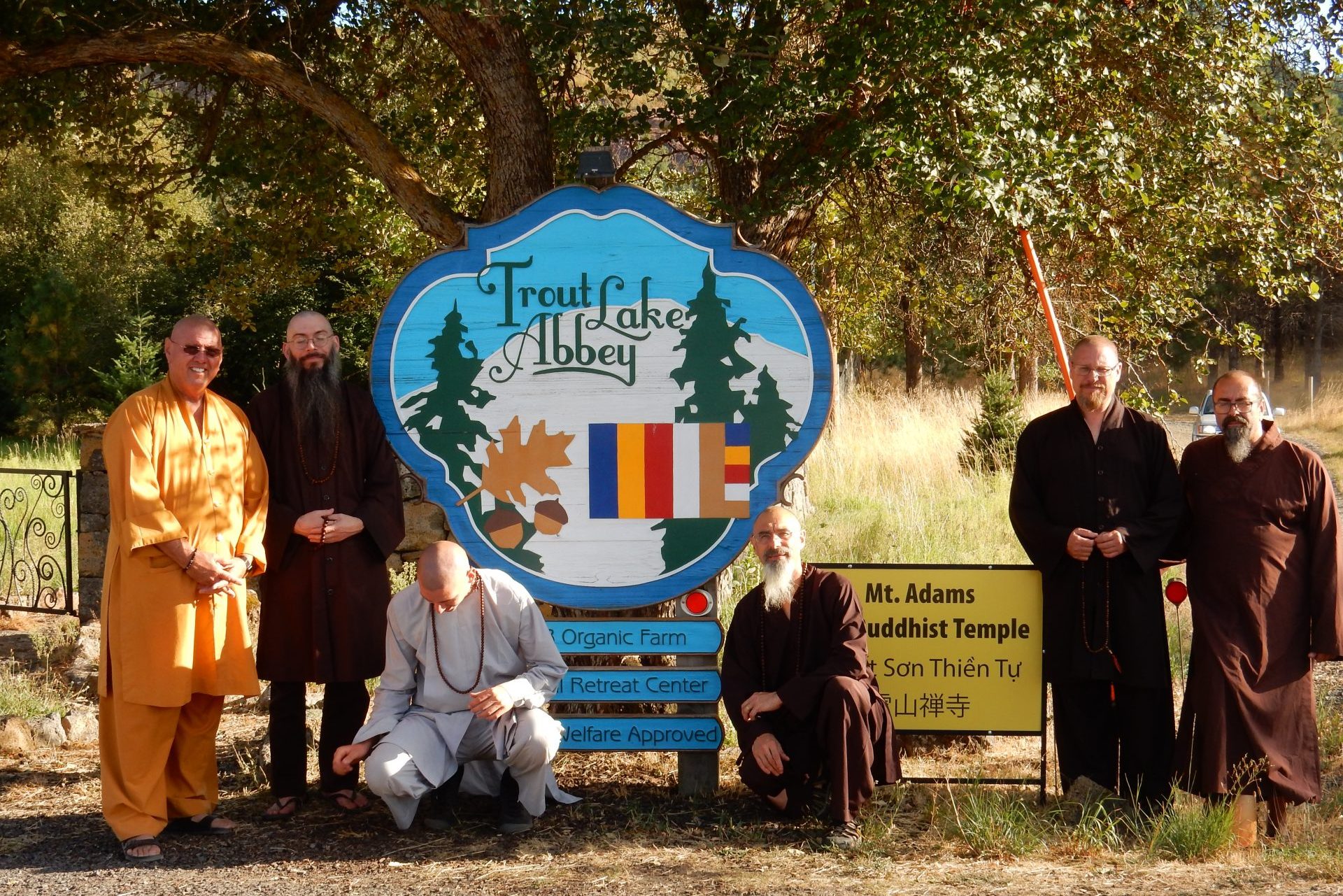 Mount Adams Buddhist Temple The Mount Adams Thien Buddhist Temple Is